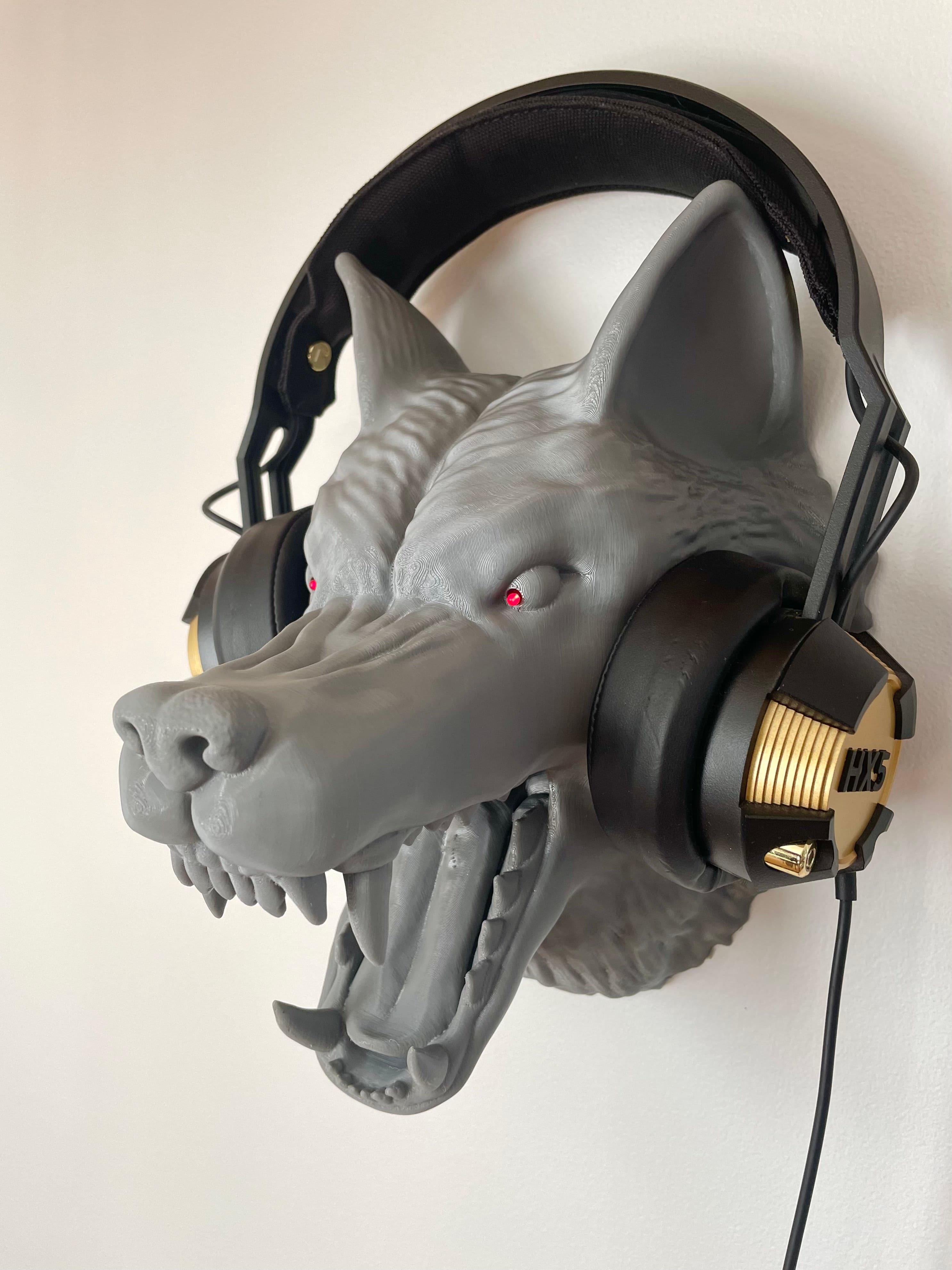 Wolf Head Wall Mounted / Headset Holder 3d model