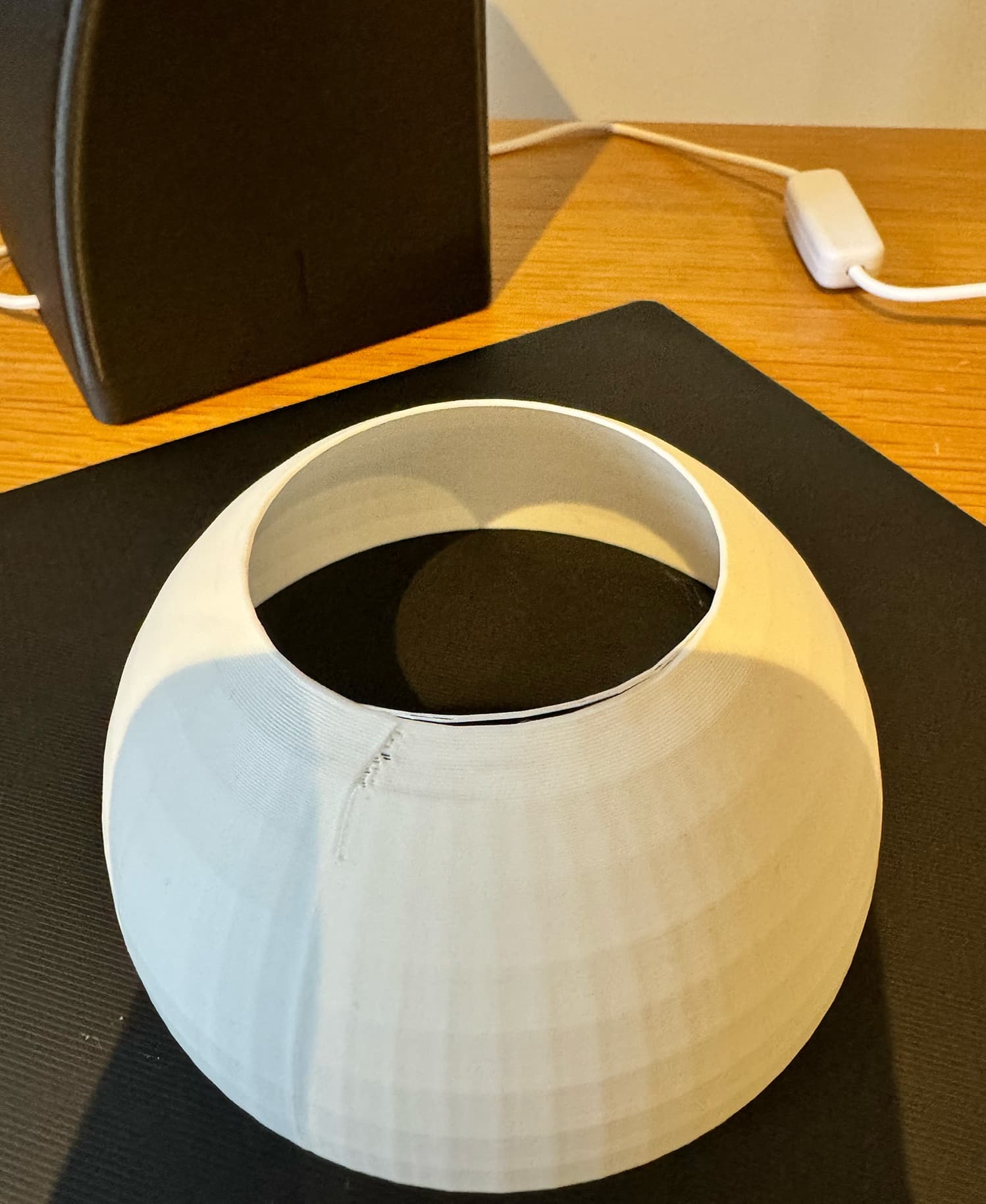 The top layers came our bad, does it need support? I tried activating it but it seems it doesn't need it