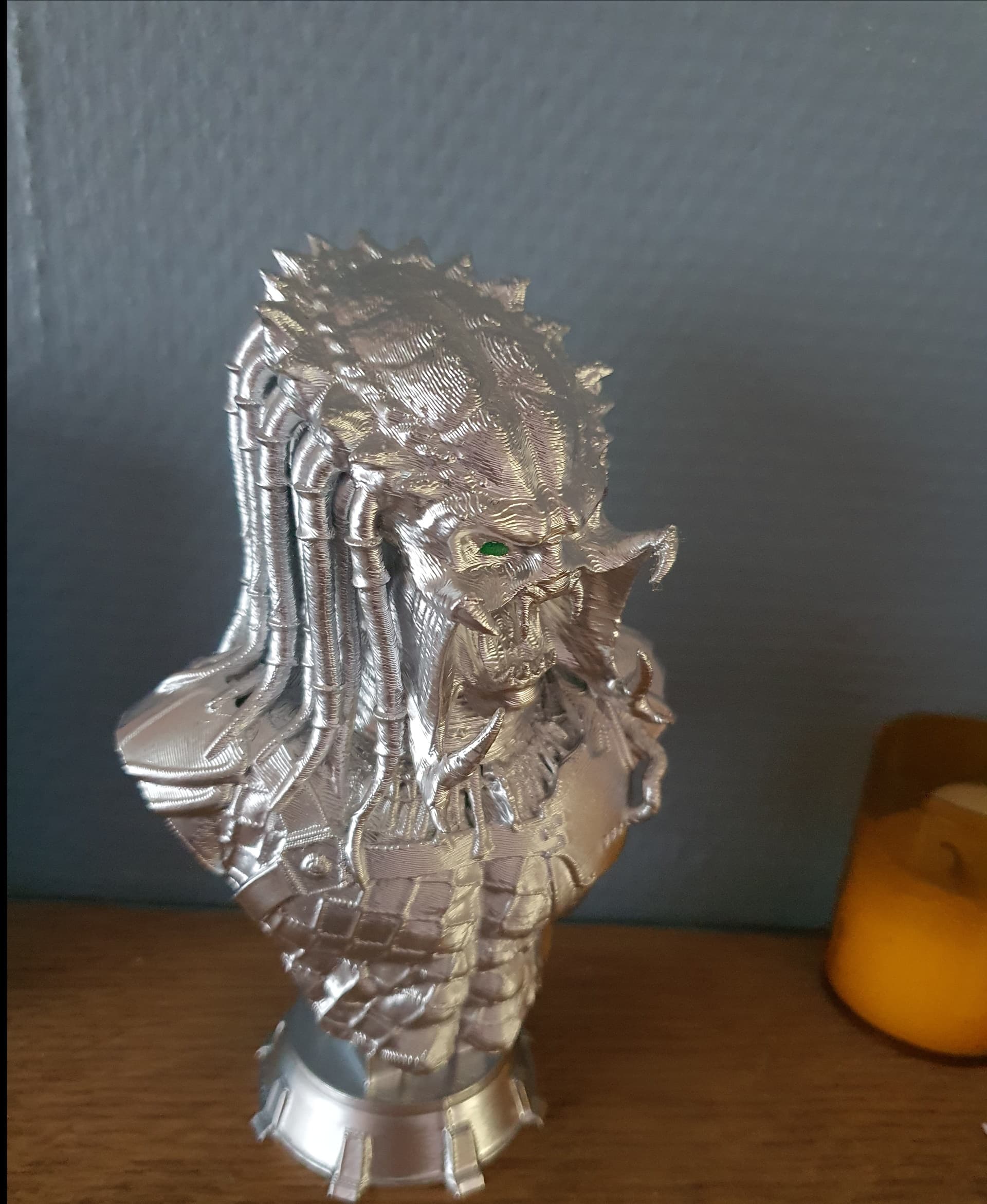 Merci, mon mari est super content.