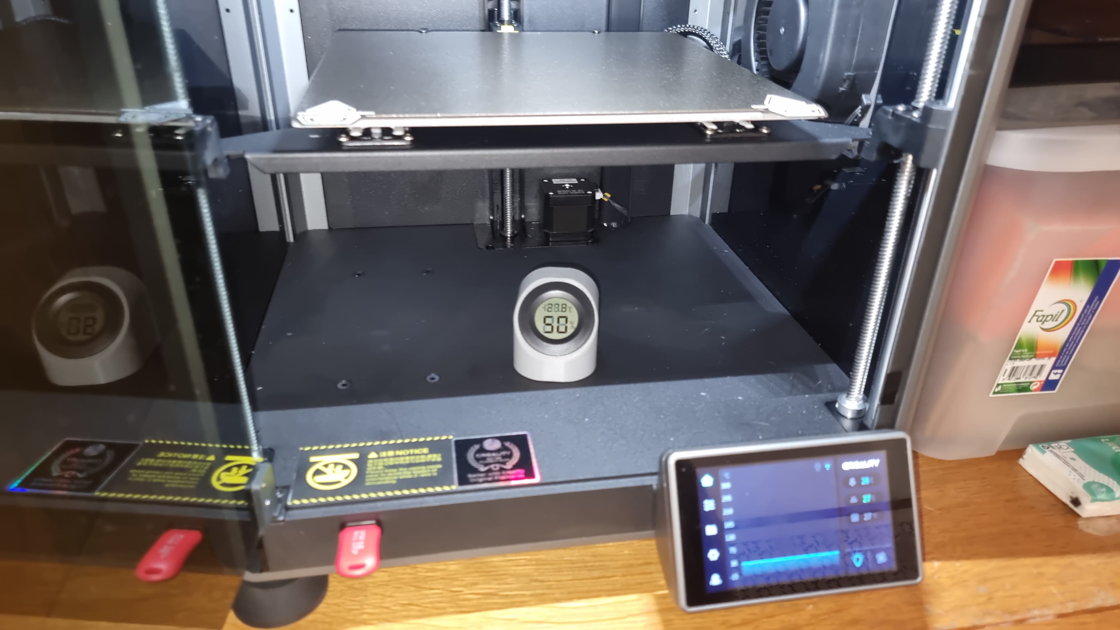 Desktop stand for temperature and humidity sensor.stl 3d model