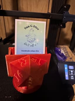 D20 Vertical Business Card Holder (For 2" x 3.5" Portrait Business Cards) Print In Place 3d model