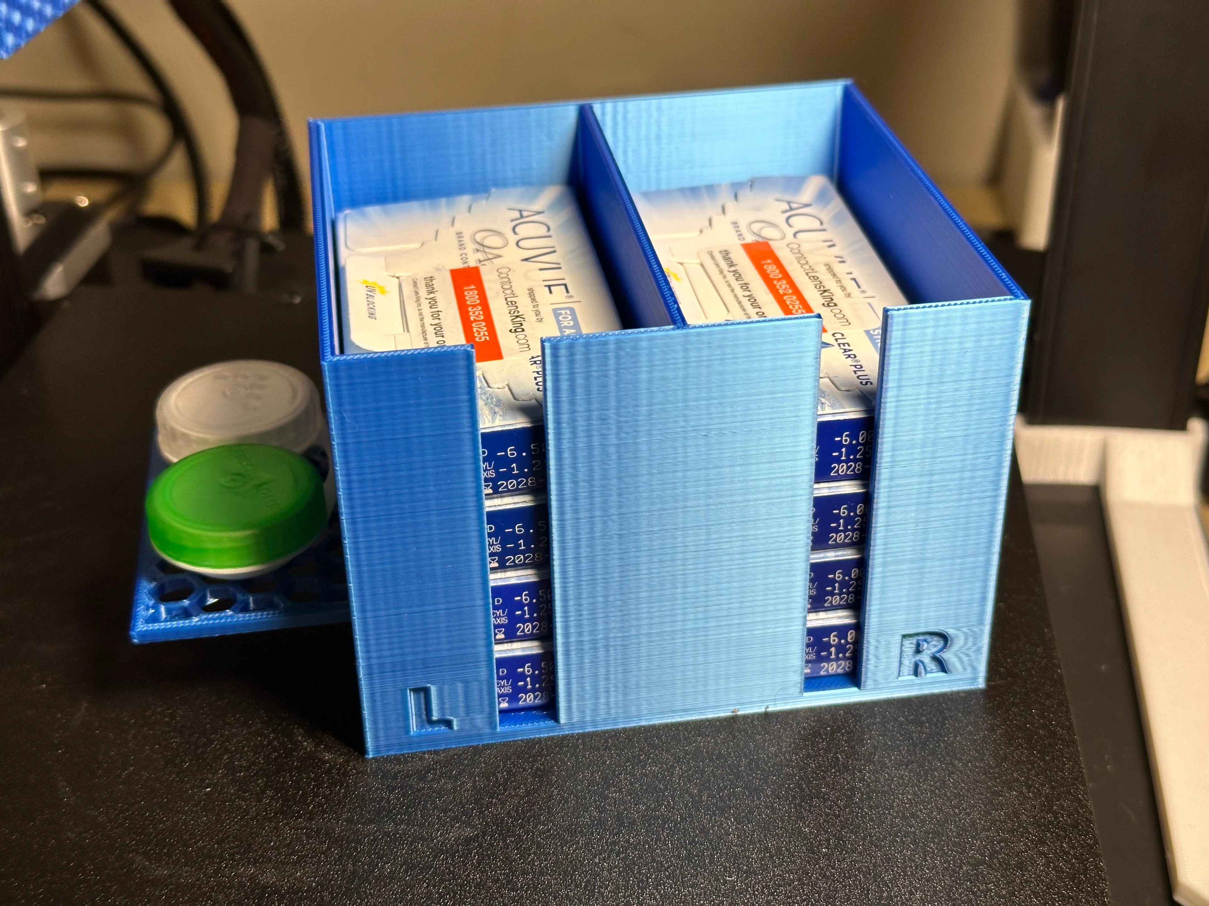 Contact Box Bin with Lens Case Drying Shelf 3d model