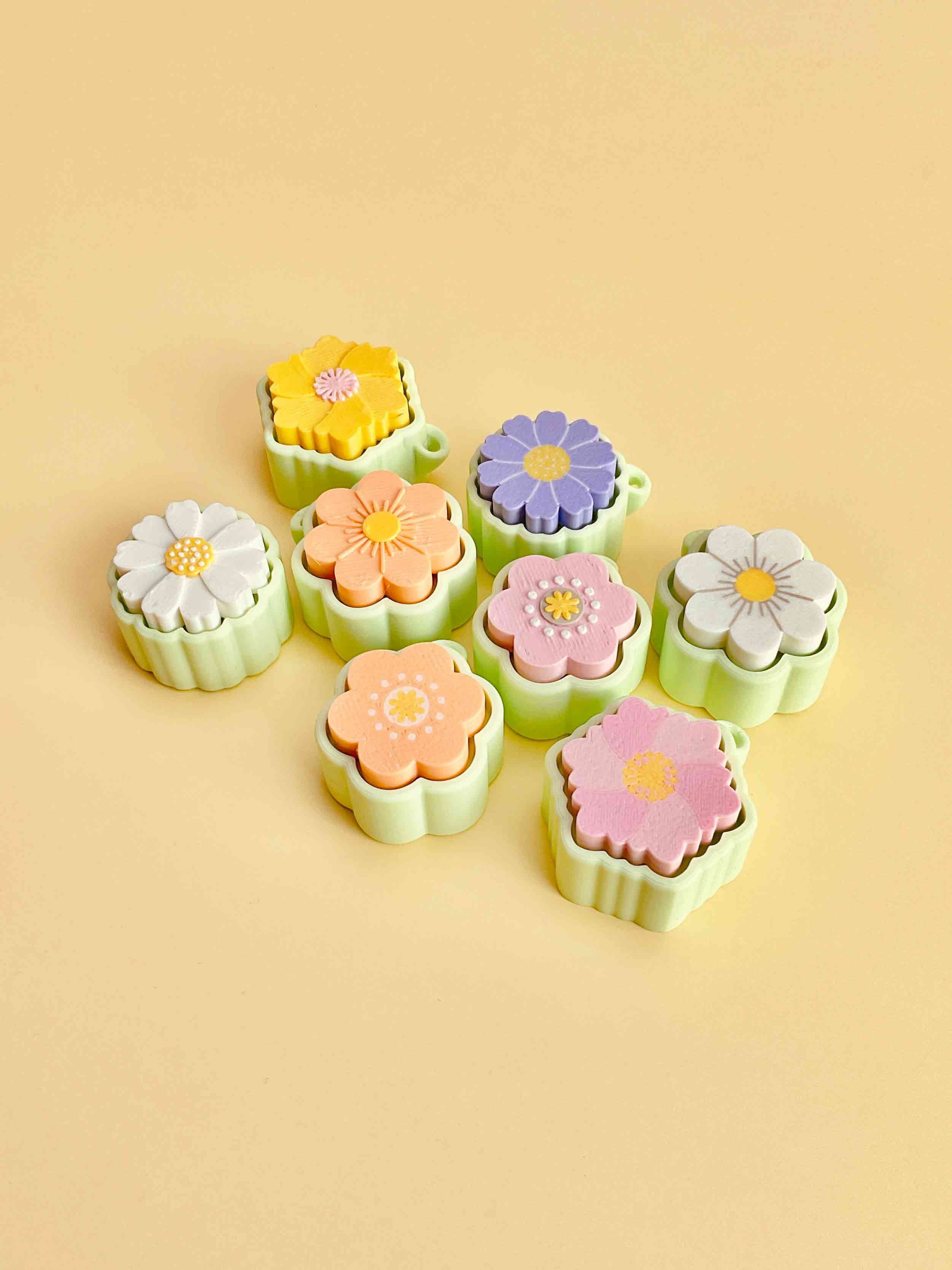 Flower Clicker Keychain Fidget Toy Bundle 3d model