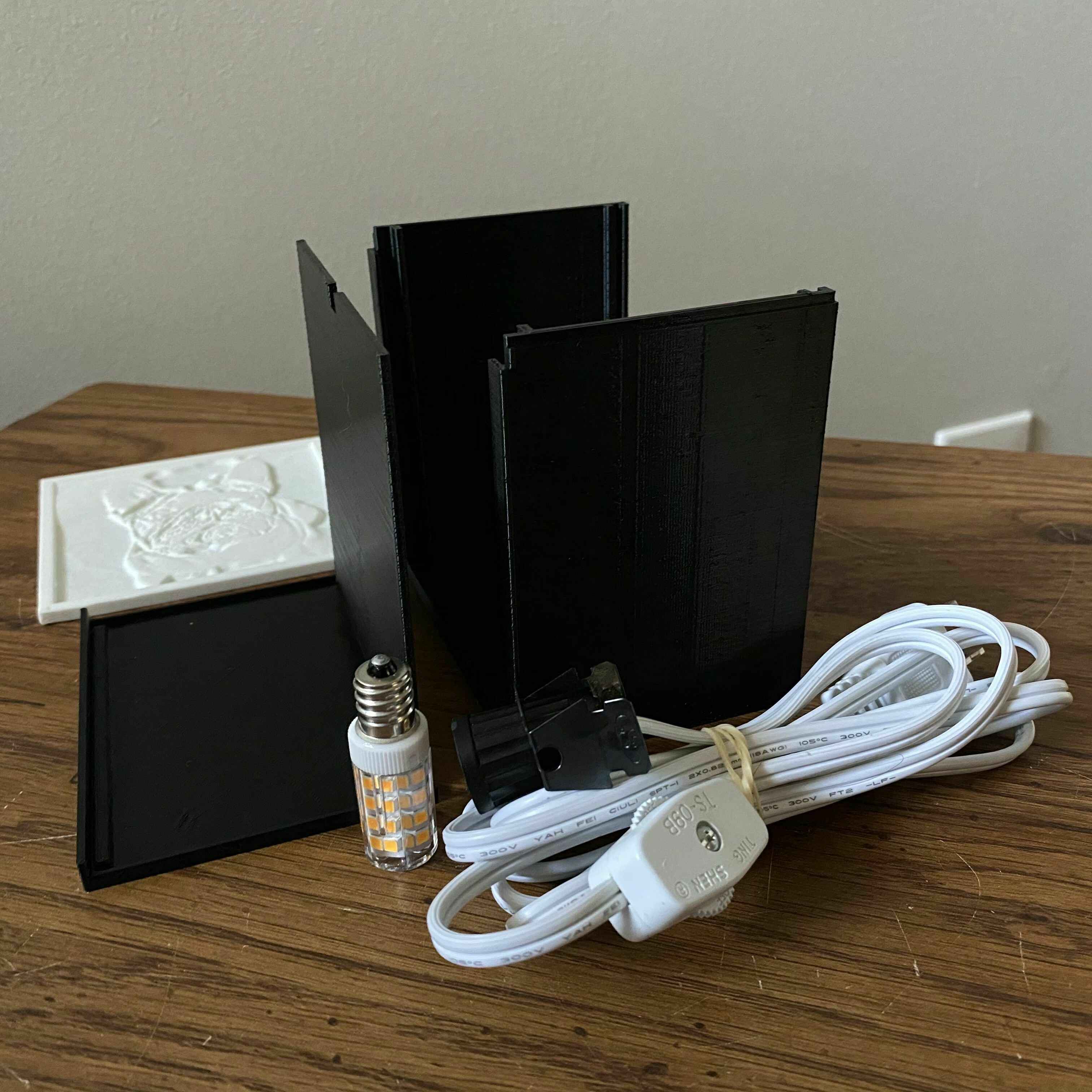 Simple Lithophane Box (Holds 1 Panel) 3d model