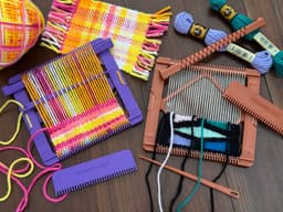 Pocket Loom Weaving Kit 4"x4" 8-dent 3d model