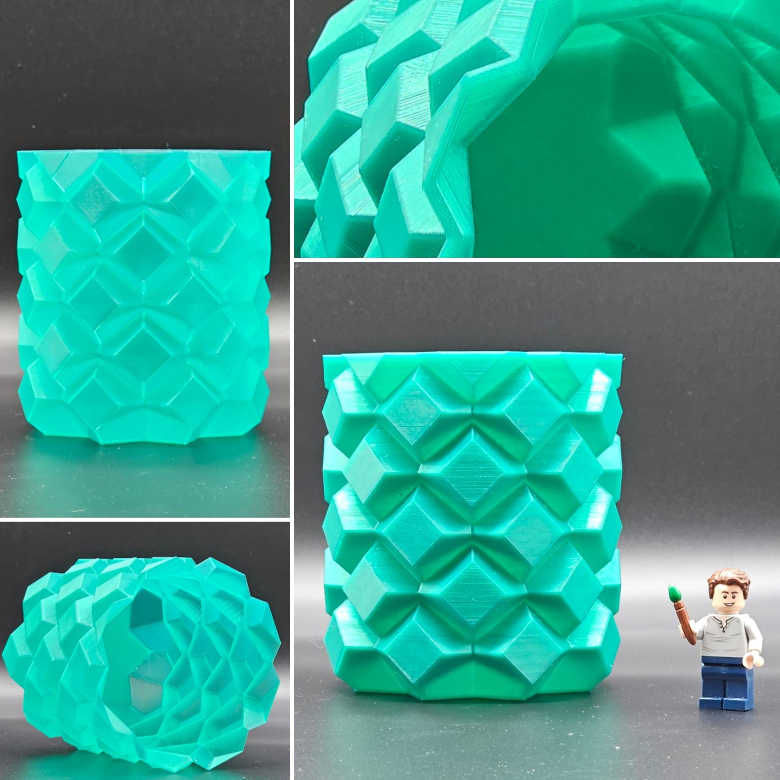 Geometric Vase 3d model