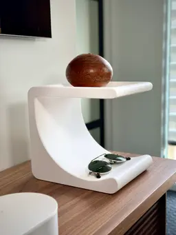 Comma Shelf: A Minimalist Design for Everyday Essentials 3d model