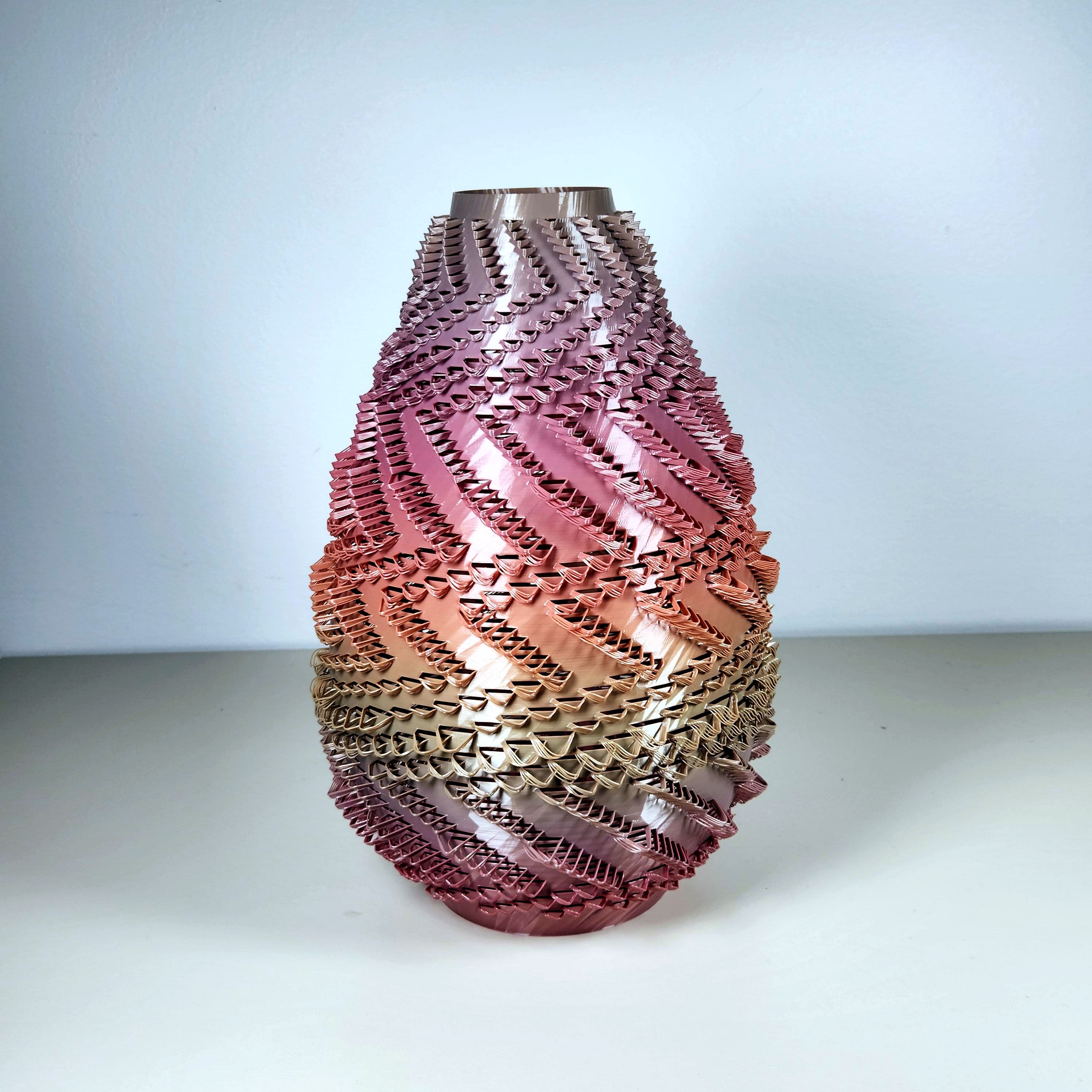Large Aztec Vase 3d model