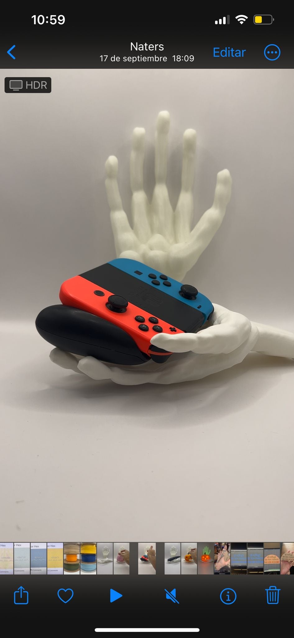 SKELETON HAND DECORATION 3d model