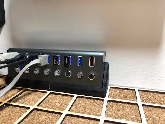 Gridfinity mount for 8 port USB Hub 3d model