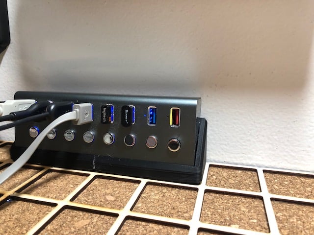 Gridfinity mount for 8 port USB Hub 3d model