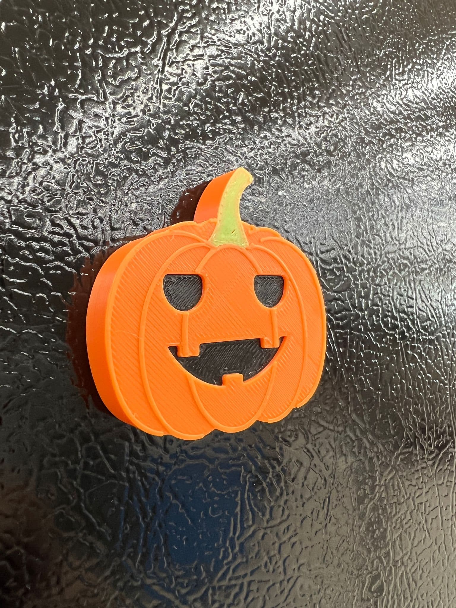 Spooky fridge magnets - Sleepy blocky - Print in place 3d model