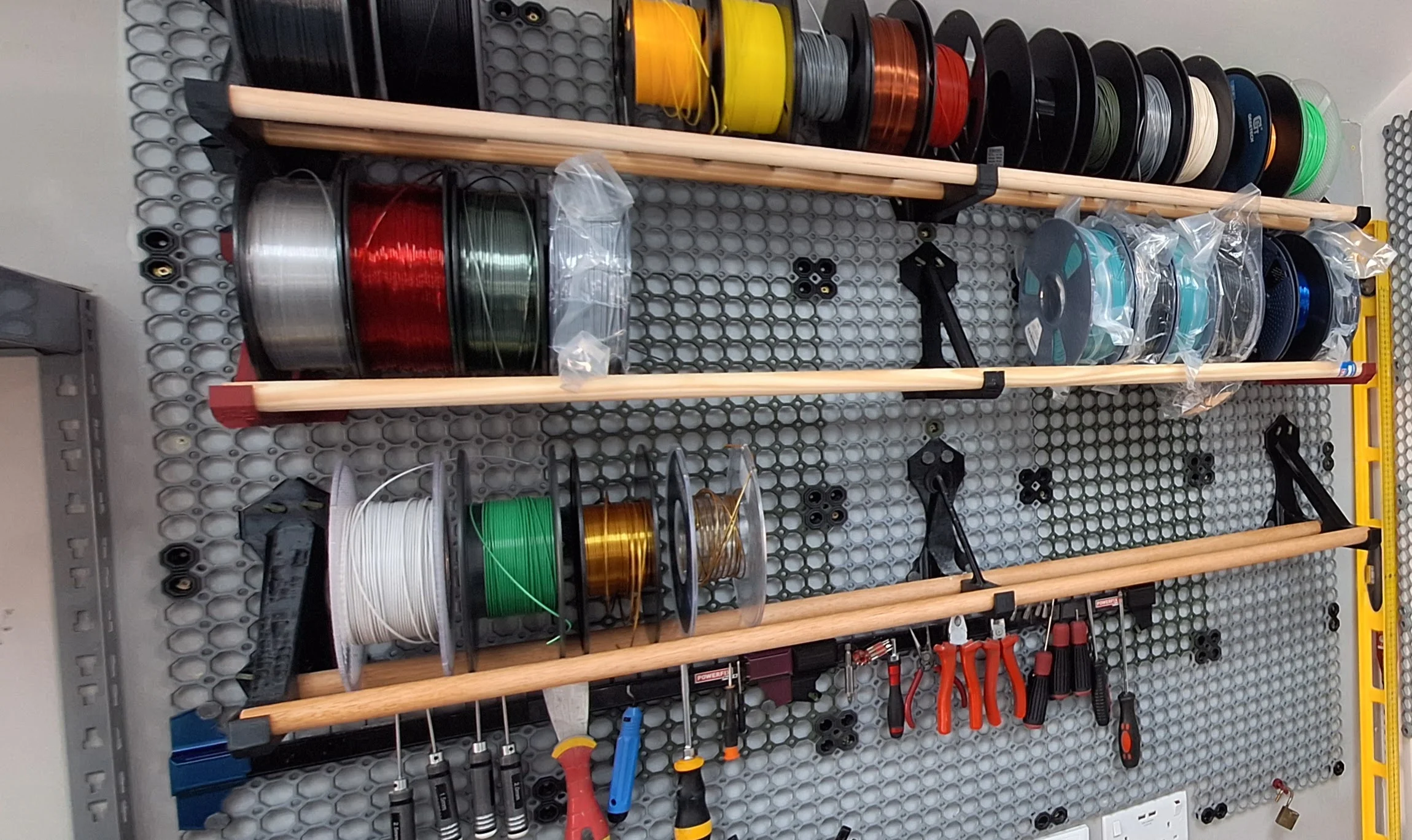 Multiboard nUTray spool rack.3mf 3d model