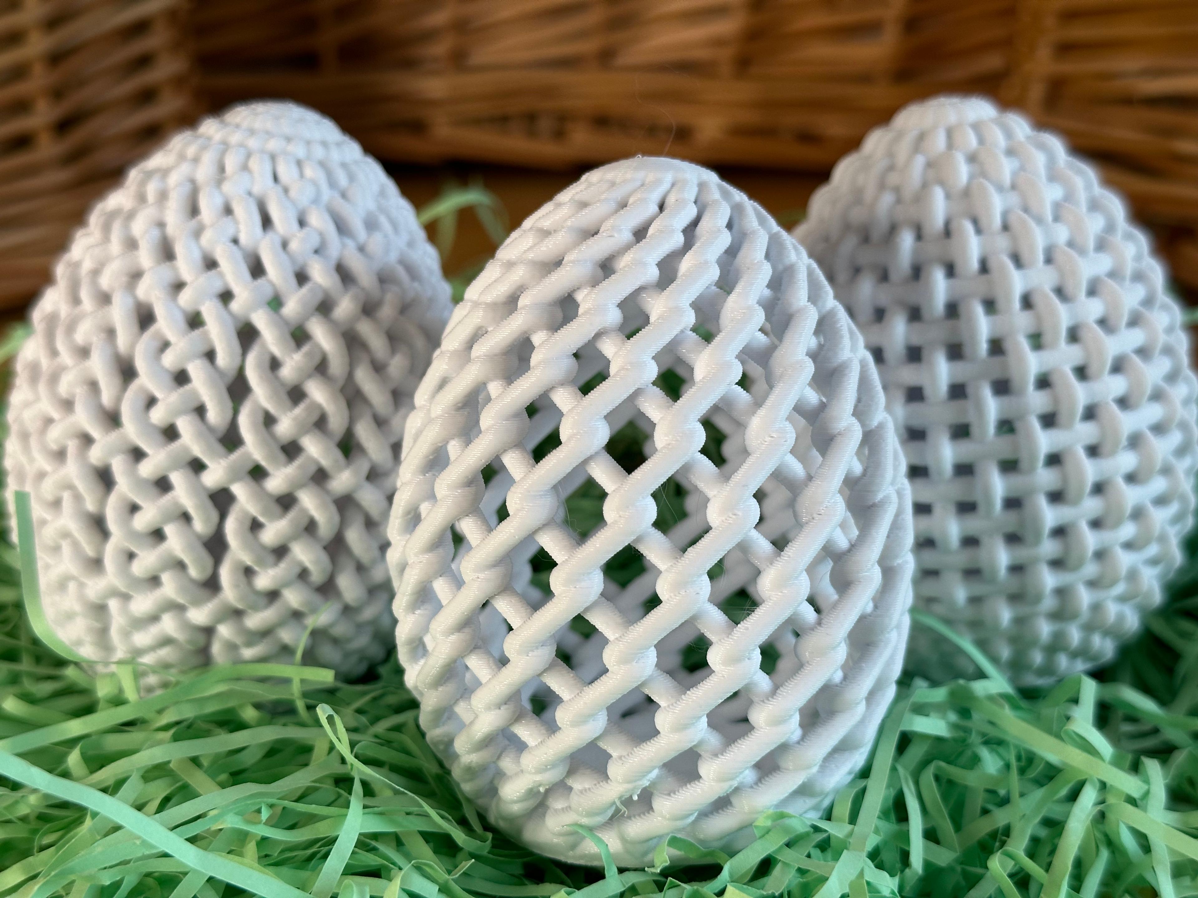 Lattice Easter Egg (Chain Link) 3d model