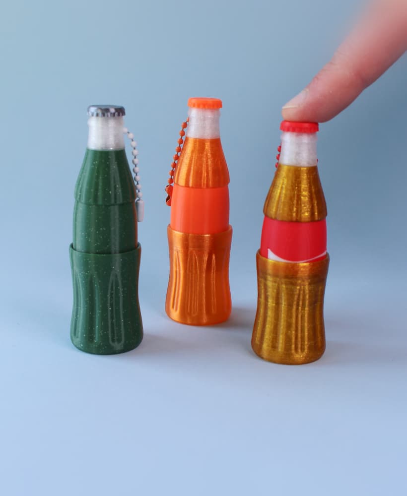 Bottle and Crown cap Fidget Clickers - Keychain 3d model