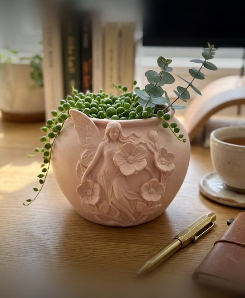 Fairy Garden Planter – Coquette Nature Goddess Vase 3d model