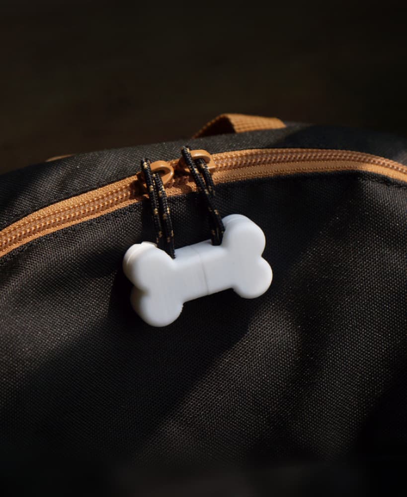 Zipper Pull - Bone 3d model