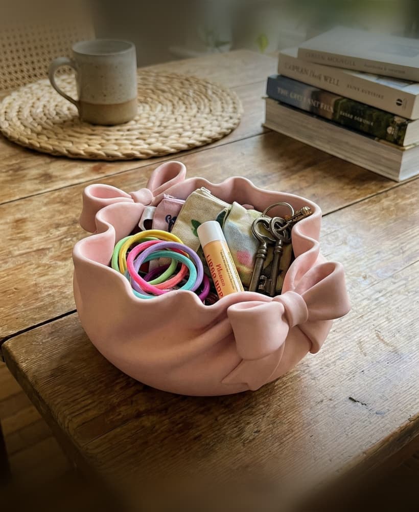 Coquette Wavy Bow Catchall Bowl - Aesthetic Sculptural Jewelry Tray & Entryway Organizer 3d model