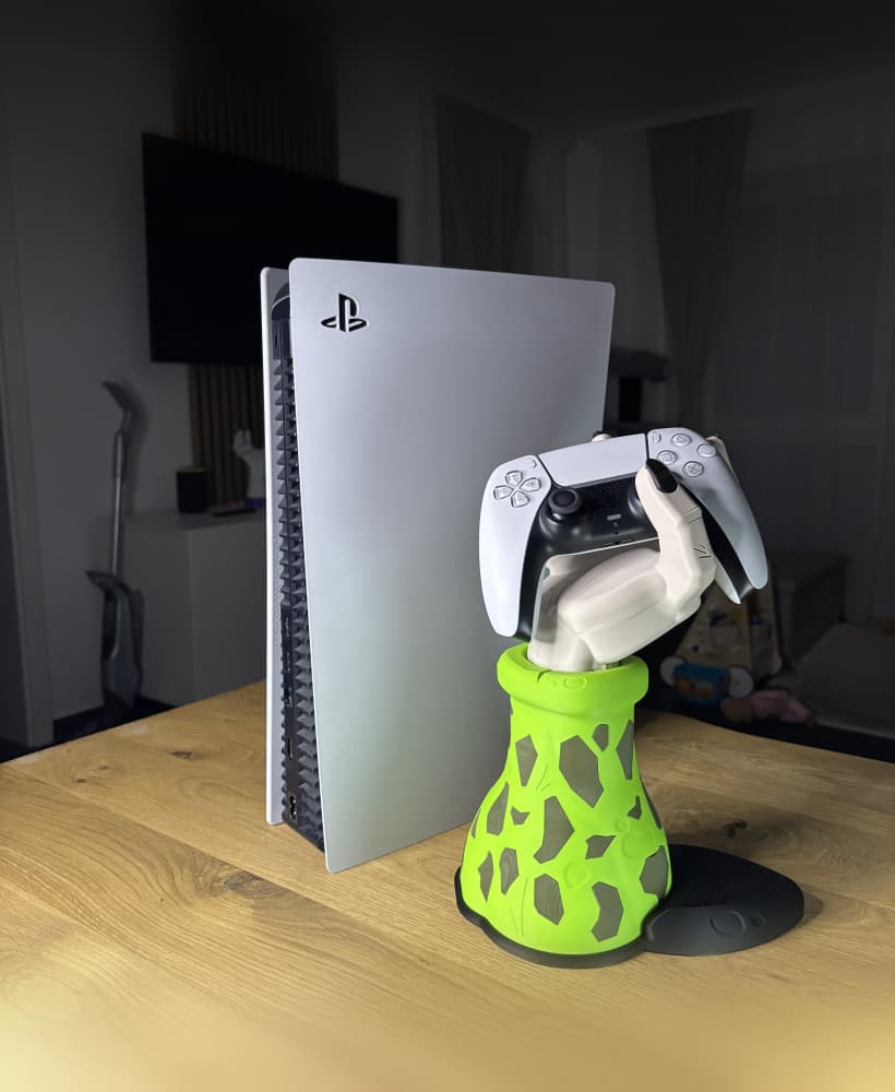 Universal Controller Stand - Inspired by Cell from Dragonball - Fan Art 3d model