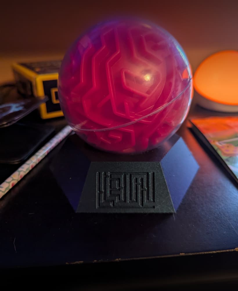 Maze Ball Stand 3d model