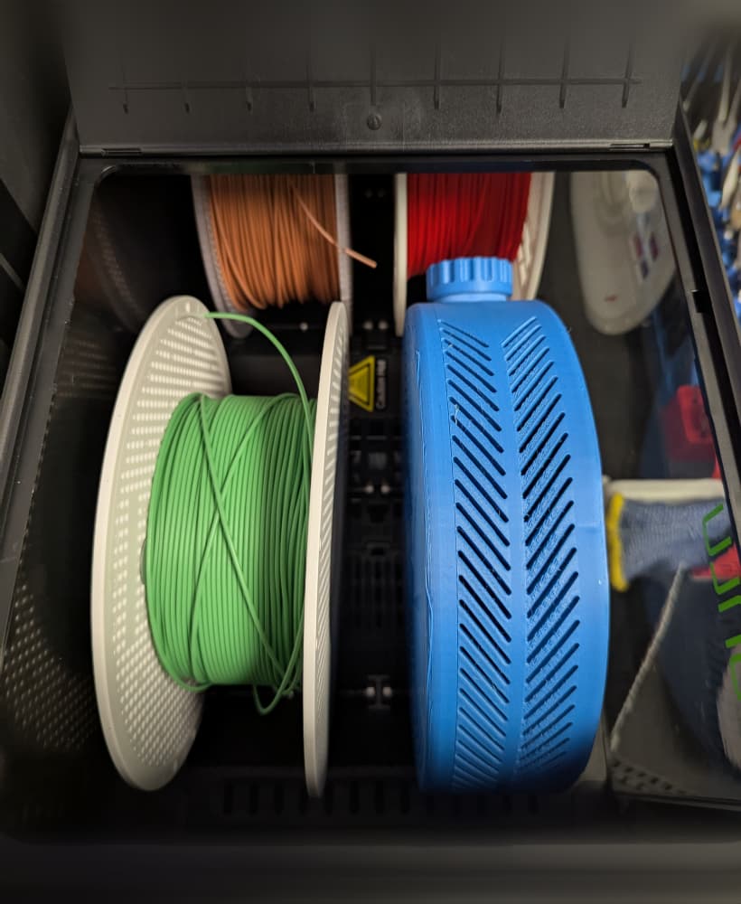 Desiccant Dryer Spool 3d model