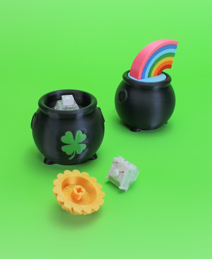 Pot of Gold and Rainbow Fidget Clicker - Keychain - St patrick's day 3d model