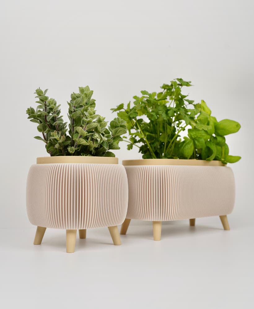 THALOR HERBS planter with legs 3d model