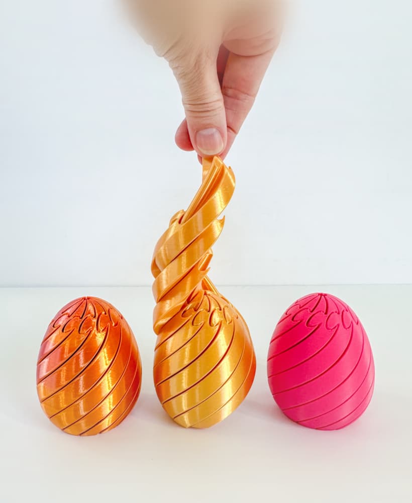 Twisty Fidget Egg (2 sizes) 3d model