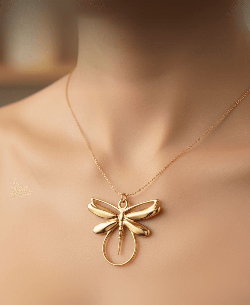 Stylized Dragonfly Pendant 3d model