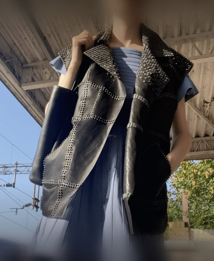 'Leather' Vest – Modular 3D-Printed Oversized Jacket 3d model