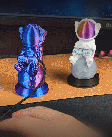 Astronaut: Mouse Bungee And Cable Holder 3d model