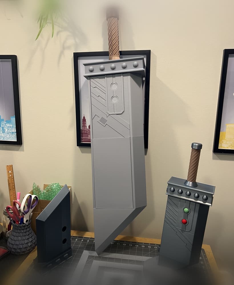 Full Size Buster Sword Holds 4+decks 3d model