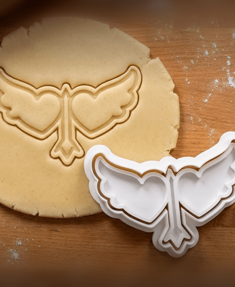 Hearts Forming Arrow Shape Cookie Cutter And Stamp 3d model