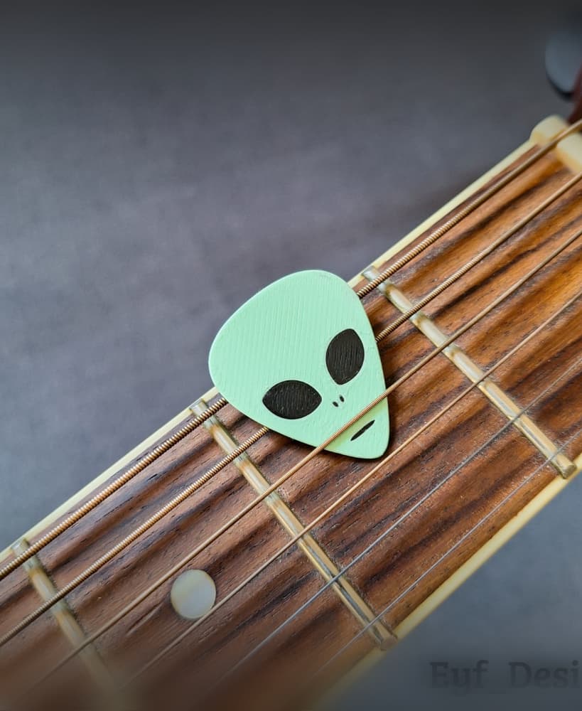 Fun Guitar Picks: Alien 3d model