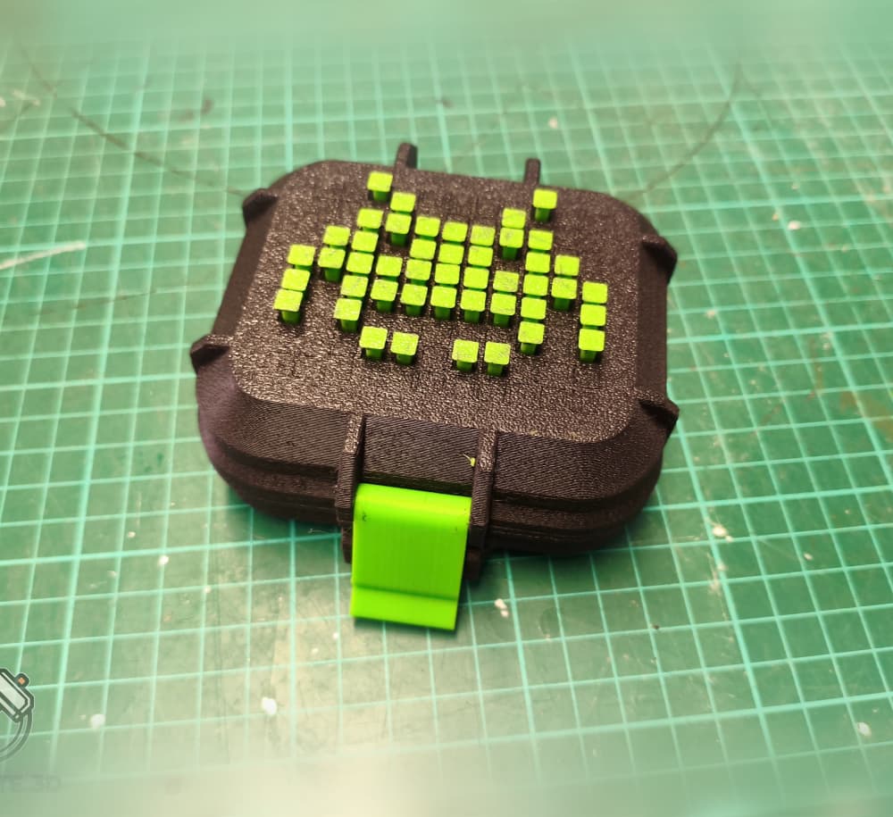 PixelBox – Interactive Pixel Art Storage Box 3d model