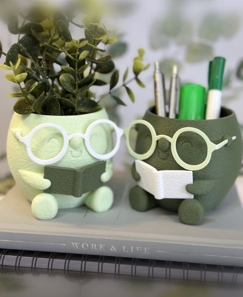 Reading Buddy with Glasses STL | Cute Book Pot | Desk Decor 3d model