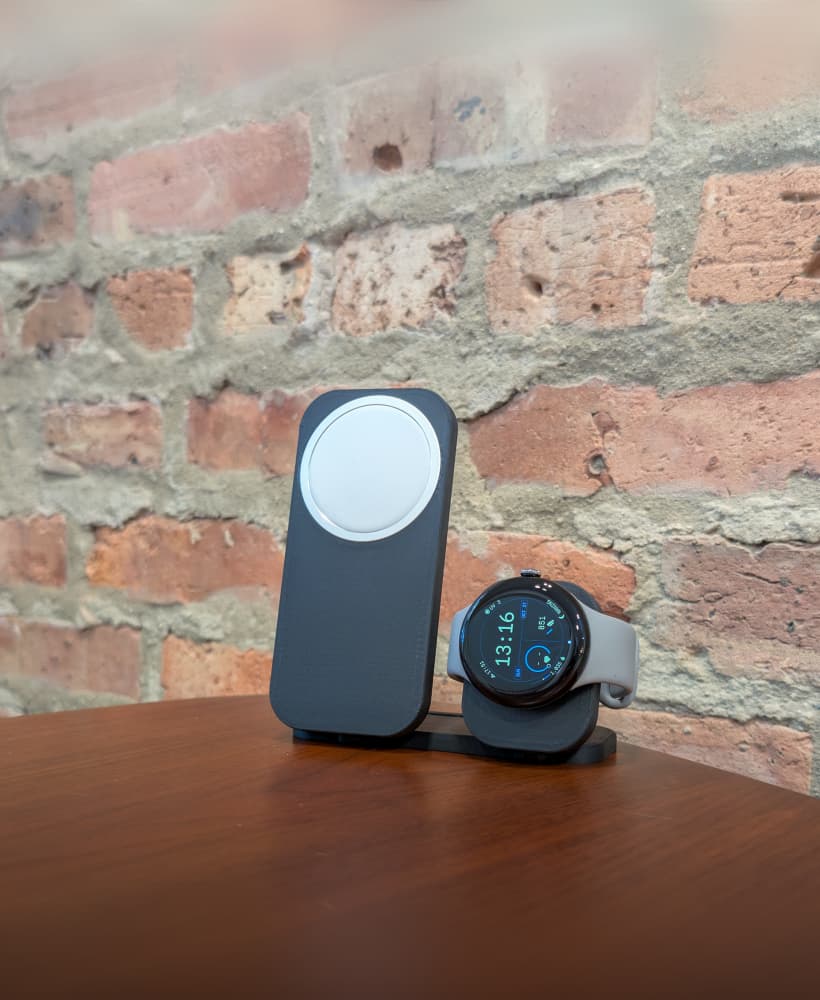 MagSafe Charger + Pixel Watch 2 and 3 Charging Station - Floating Puck 3d model