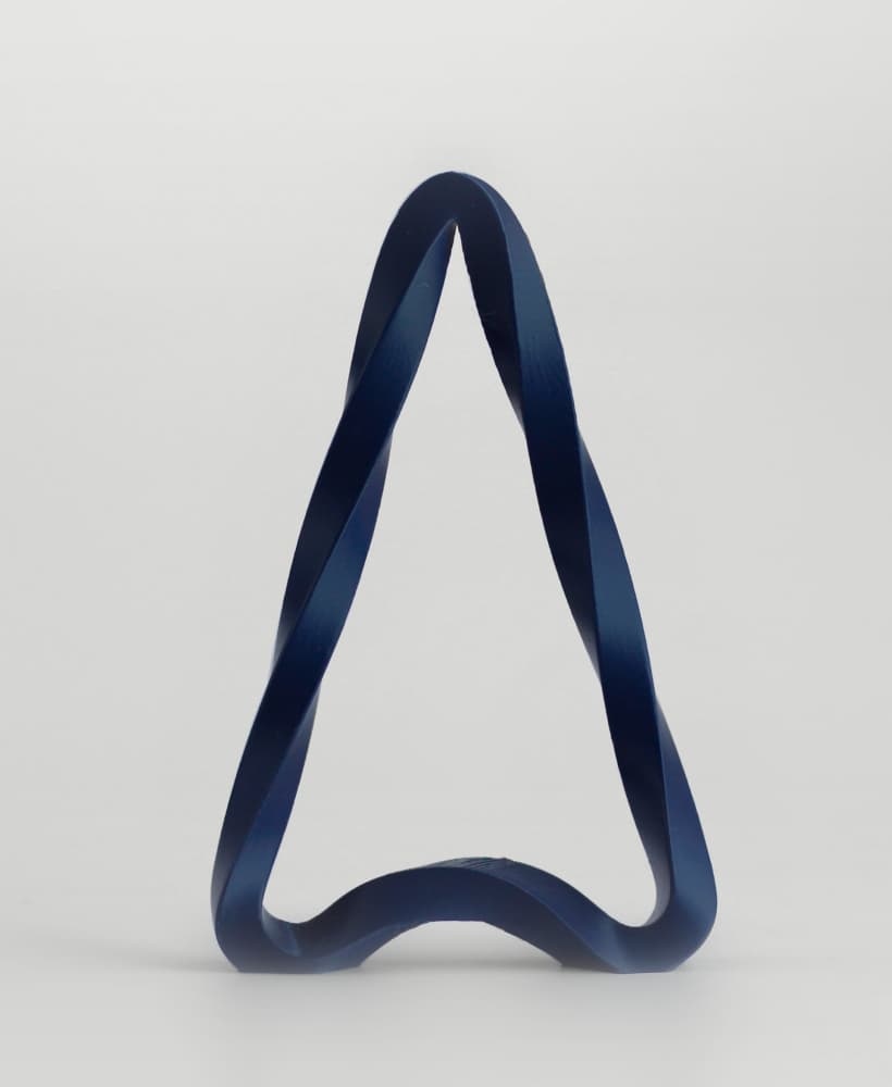 Arrowhead Loop Sculpture 3d model