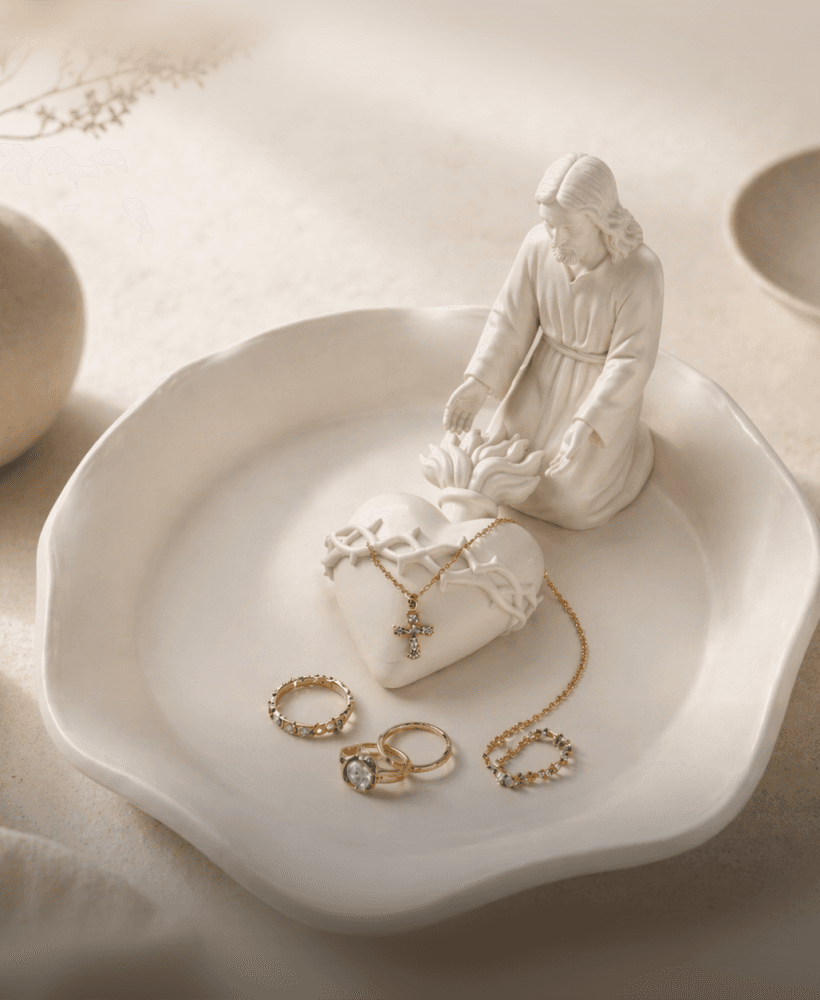Sacred Heart Jesus Jewelry Tray STL – Catholic Rosary Holder & Ring Dish 3d model