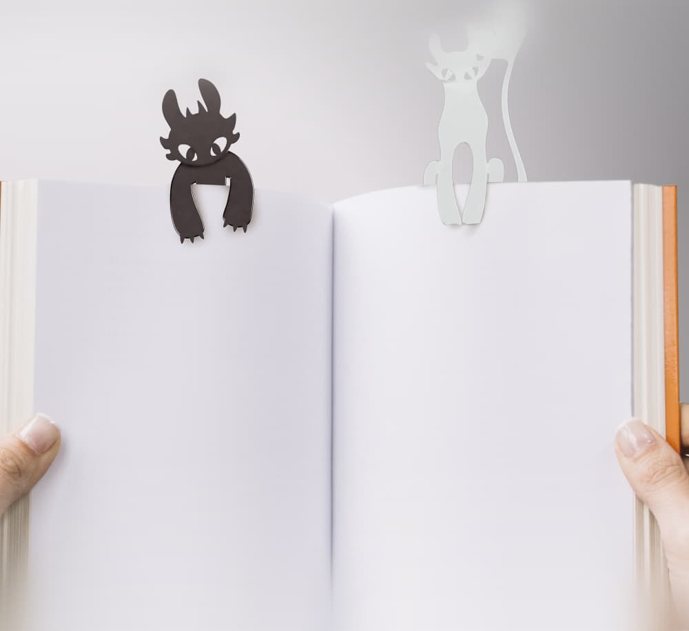 Toothless and Light Fury bookmarks 3d model