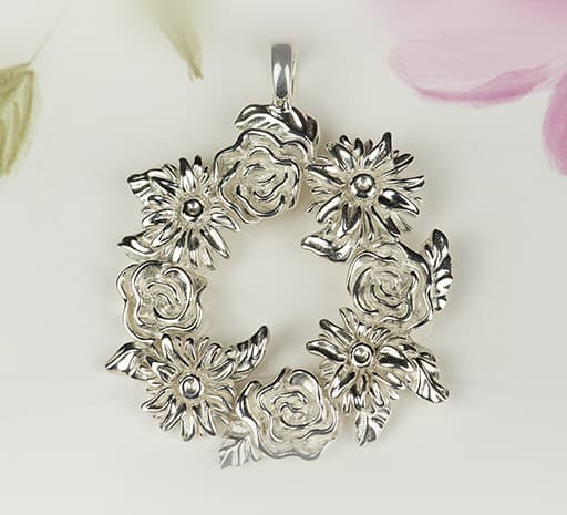 Swedish Midsummer Floral Wreath Dalarna Summer Necklace Pendant Jewelry Gift 3d model