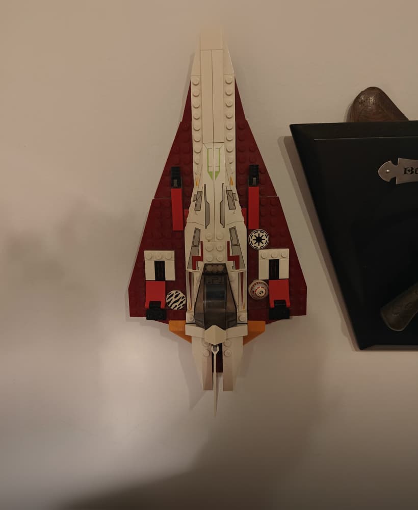 Wallmount for Lego Jedi starfighter (7143) 3d model