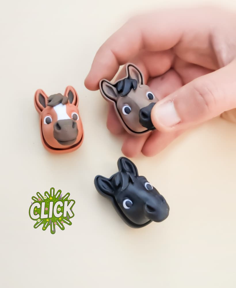 Horse Fidget Clicker Keychain, Farm Animal Desk Toy 3d model