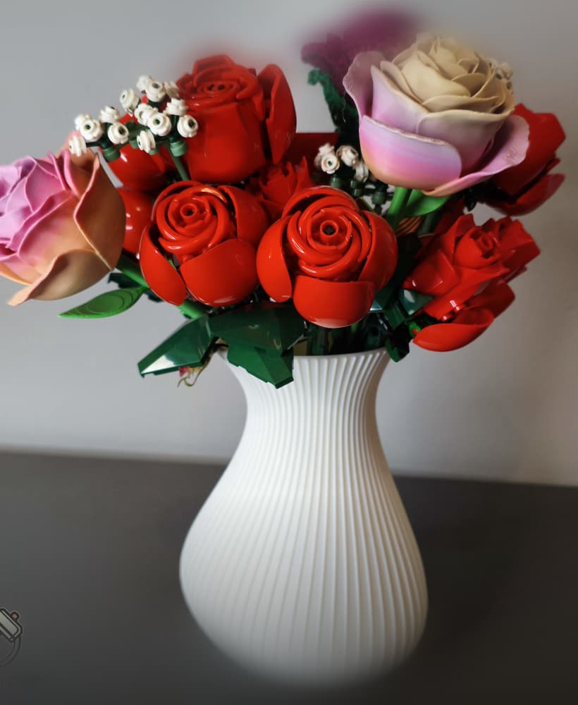Contour Bloom Vase — Elegant 3D Printed Vase 3d model