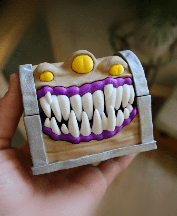 Working Mimic Chest (with double bottom) 3d model