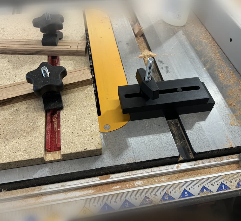 Stop Block for segmenting 3d model