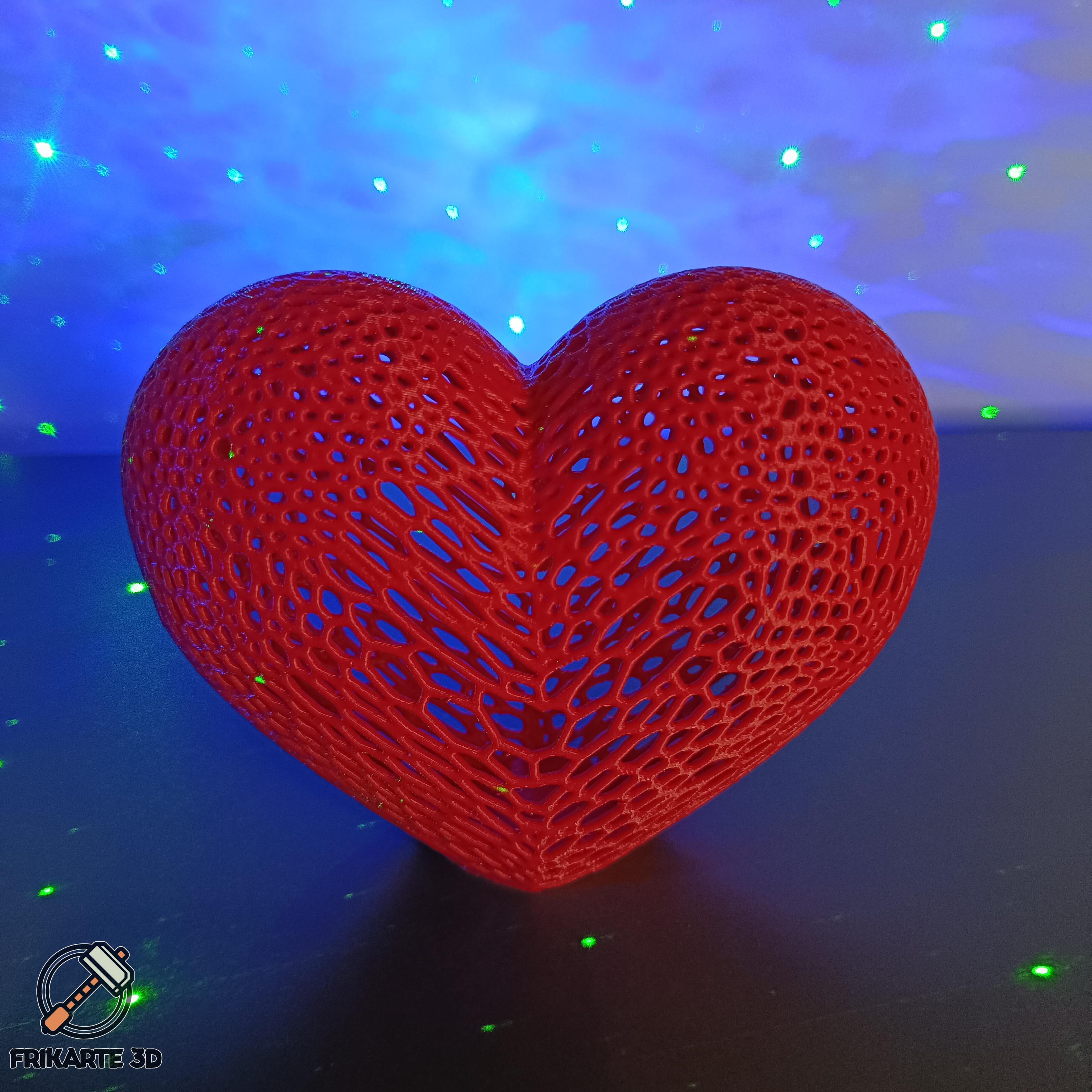 Voronoi Heart Decoration