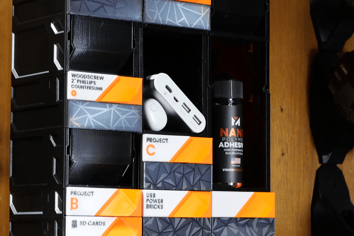 Cubby Shelf.png