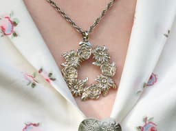 Swedish Midsummer Floral Wreath Dalarna Summer Necklace Pendant Jewelry Gift 3d model
