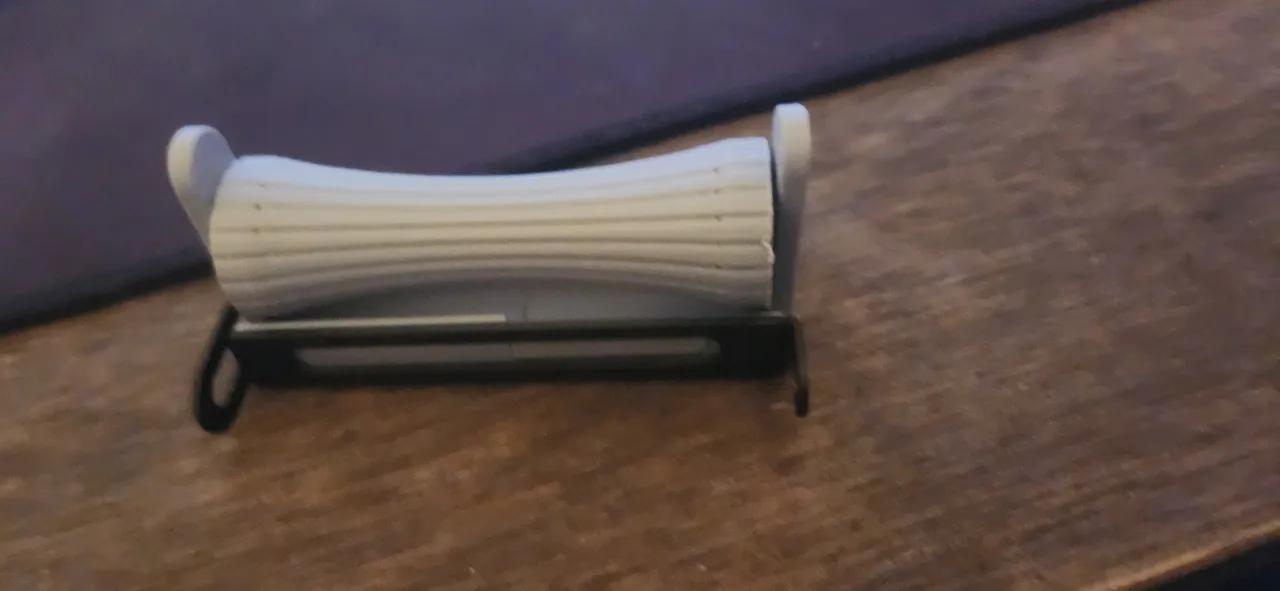 Self Centering Spool Holder for Bambu Lab Spool Roller 3d model